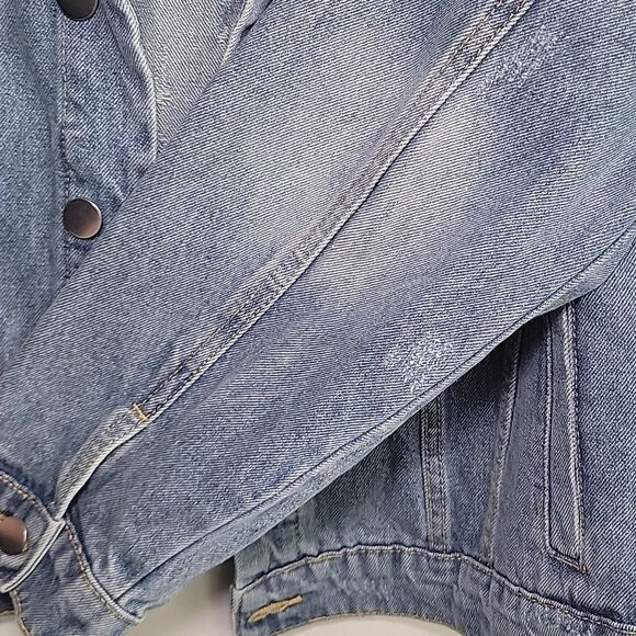 NWT Fashion Nova Oversized Trucker Denim Jean Jacket Men's Small Light W… - Picture 12 of 13